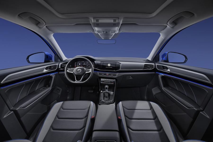 Торпедо Volkswagen Tayron GTE 2020 года  (фото 11 из 27)